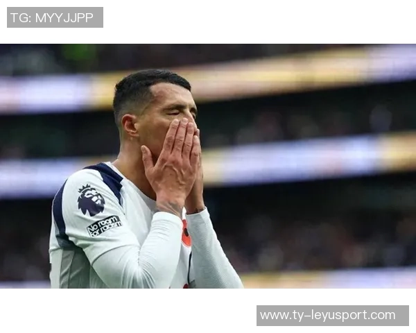 曼联计划2026年夏季重建中场埃利奥特安德森成为潜在引援目标