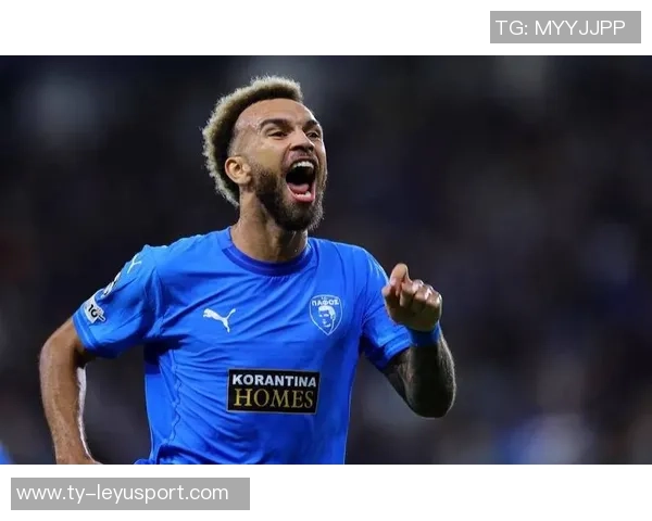 帕福斯足球俱乐部成立于2014年其队徽象征抗英民族英雄精神