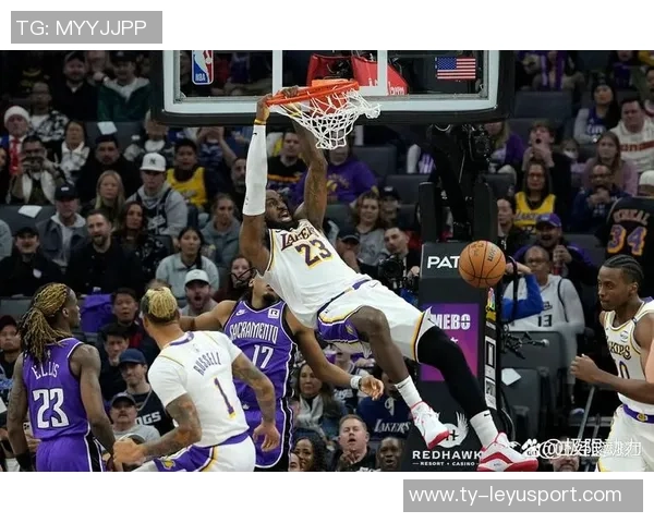 湖人三分如雨下全场34投19中命中率高达559展现强大火力 湖人三分如雨下全场34投19中命中率高达559展现强大火力